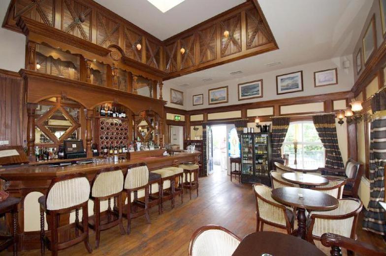 Island View Hotel Malahide Buitenkant foto