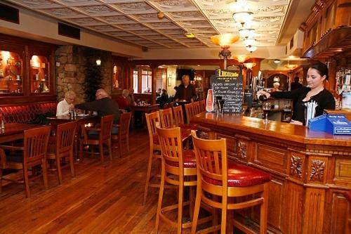 Island View Hotel Malahide Buitenkant foto